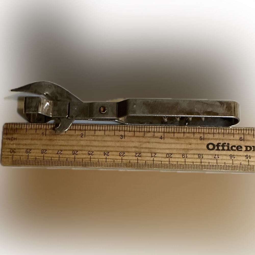VTG VAUGHAN CAN OPENER CORKSCREW KITCHEN MULTI TOOL 5.75” COLLECTIBLE CAMP HIKE - Picture 5 of 7